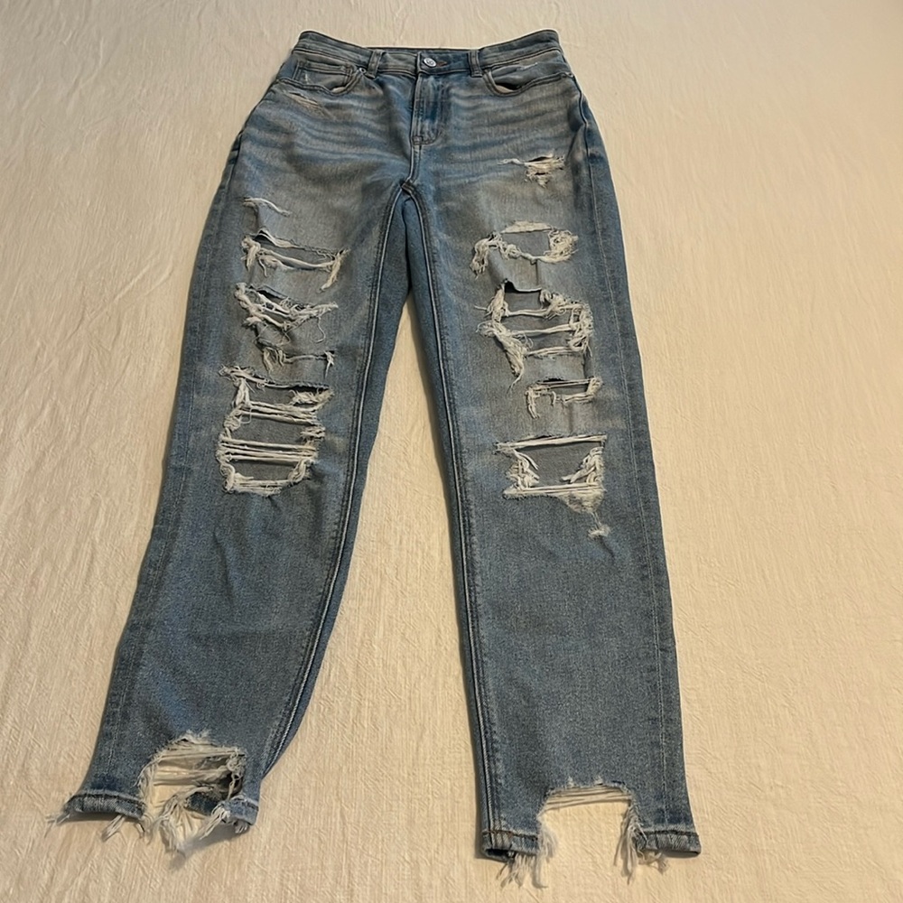 American Eagle mom jeans
